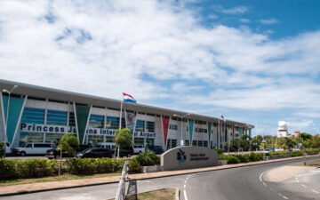 Princess Julianna International Airport